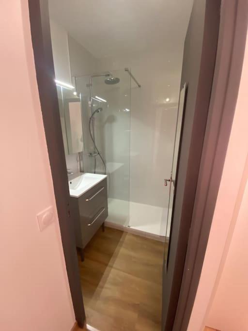 Studio Moderne Et Cosy Avec Balcon Et Parking Lägenhet Périgueux Exteriör bild